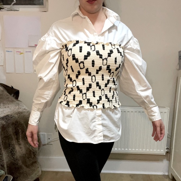 Drop Puff Shoulder Blouse - Picture 4 of 7